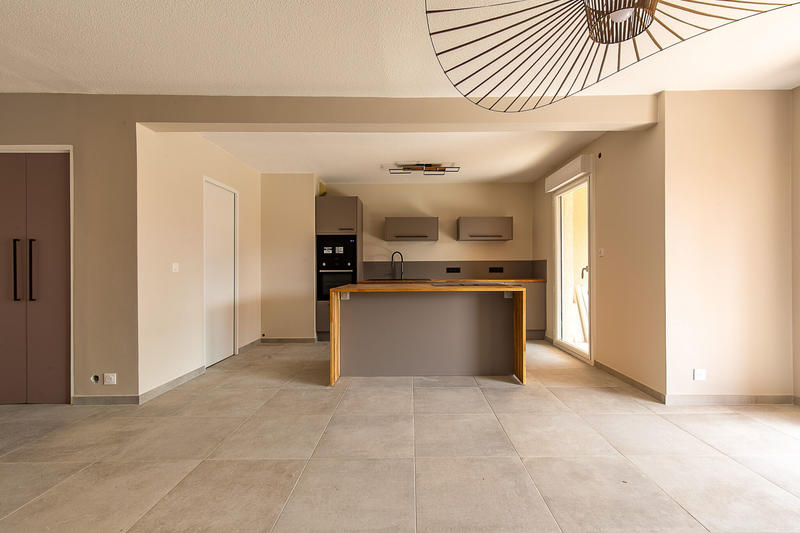 Appartement - 91 m² - 4 pièces