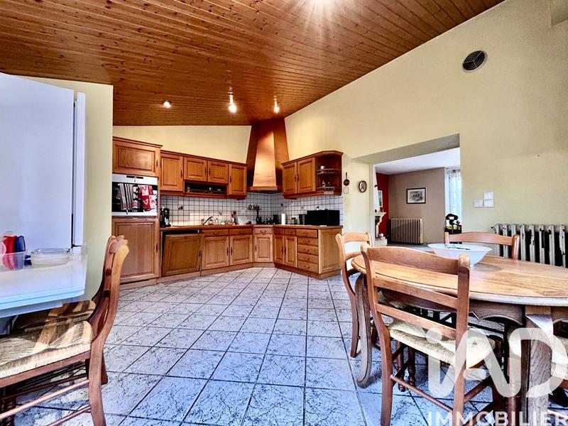 Maison - 159 m² - 6 pièces