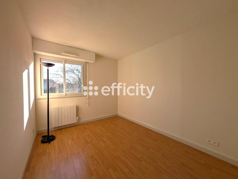 Appartement - 100 m² - 5 pièces
