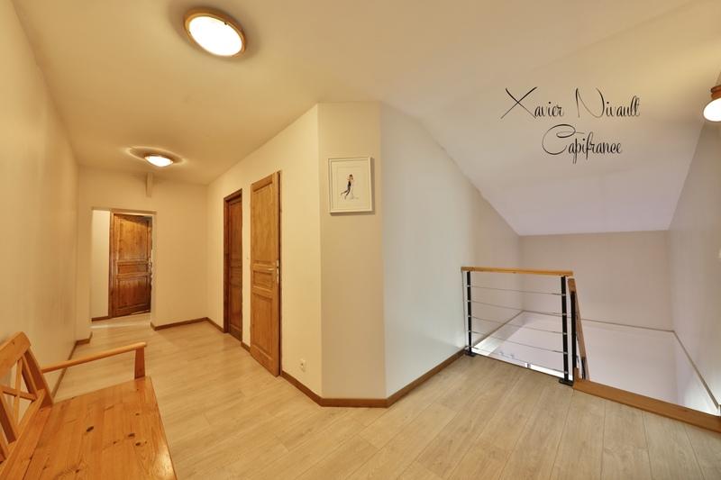 Maison - 294 m² - 11 pièces