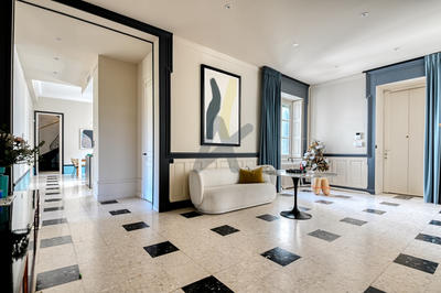 Appartement - 285 m² - 6 pièces