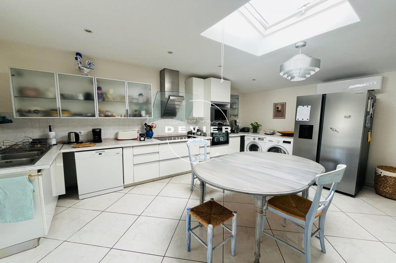 Maison - 175 m² - 4 pièces