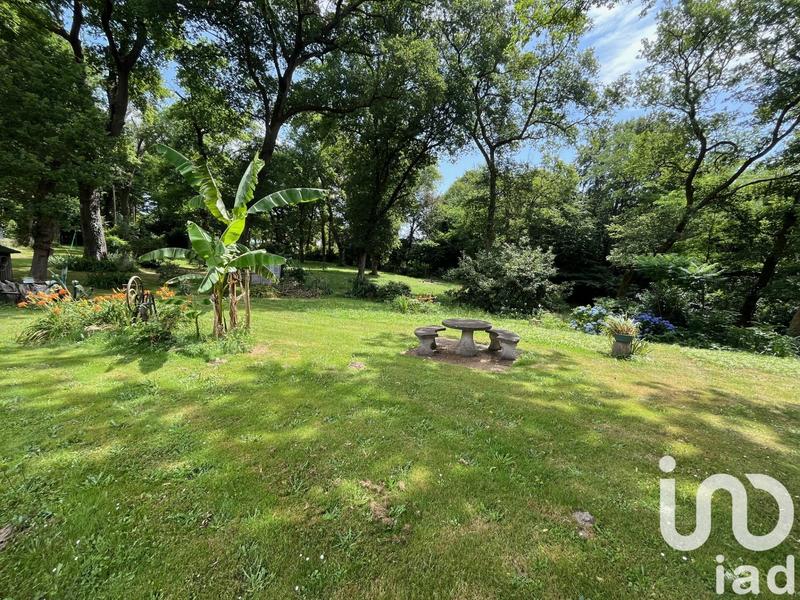 Maison - 263 m² - 9 pièces