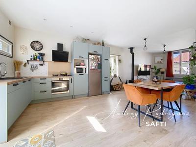 Maison - 80 m² - 4 pièces