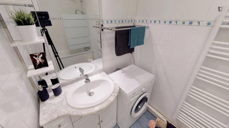 Chambre - 11 m² - 4 pièces