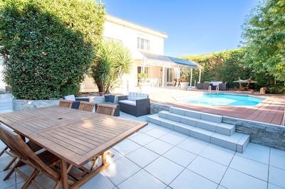 Maison - 166 m² - 6 pièces