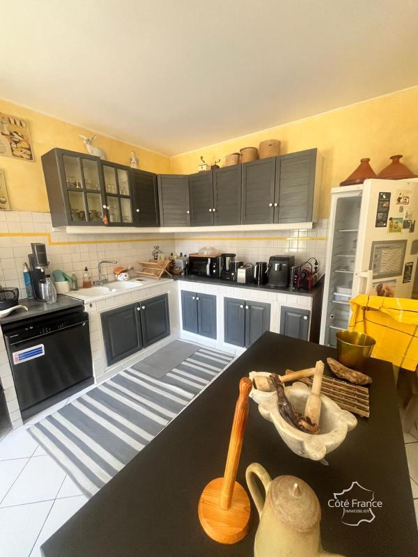 Maison de village - 216 m² - 7 pièces