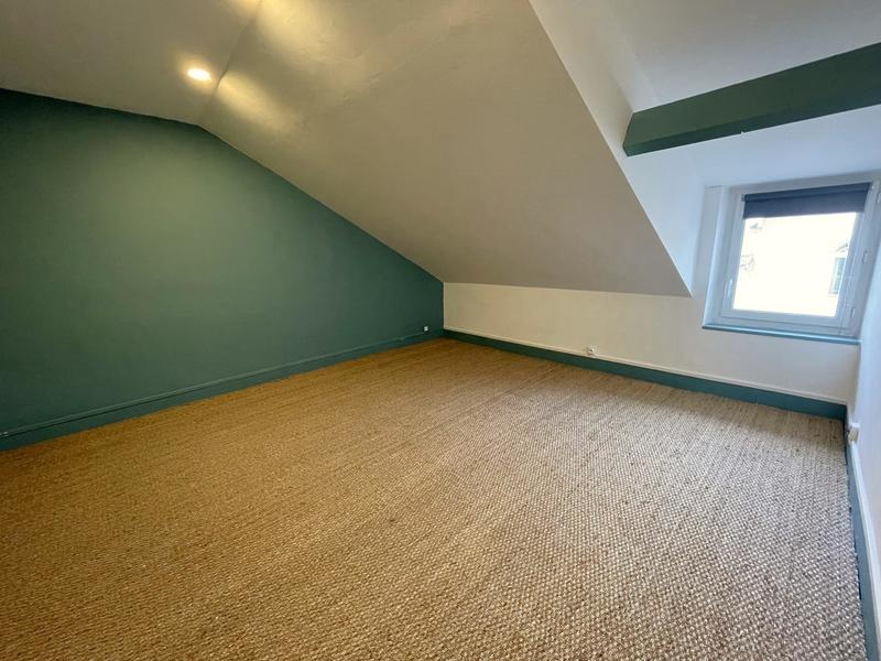 Maison - 97 m² - 5 pièces