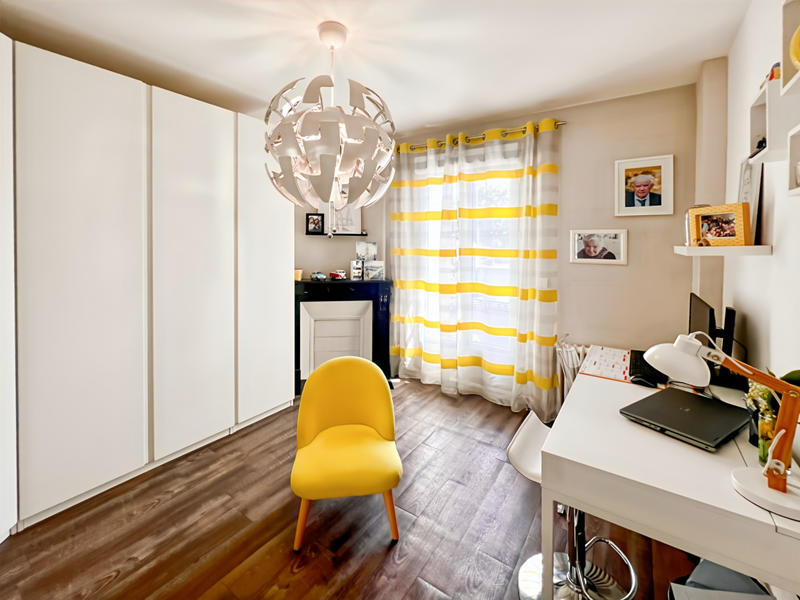 Maison - 184 m² - 6 pièces