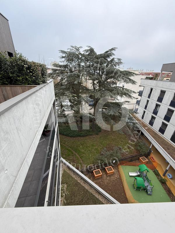 Appartement - 121 m² - 5 pièces