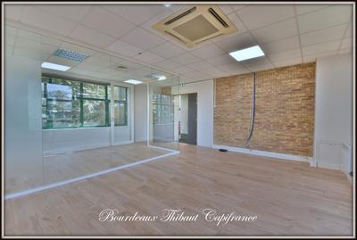 Bureau - 10 m² - 1 pièce