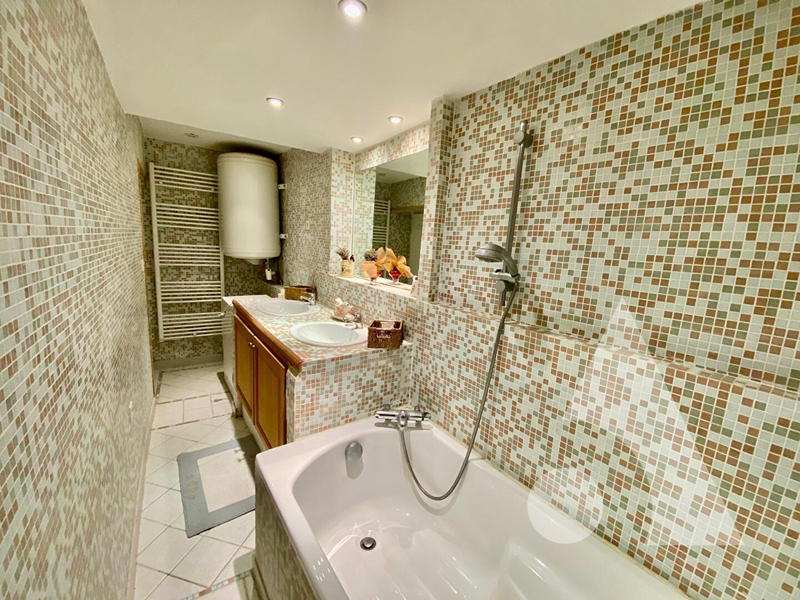 Appartement - 60 m² - 1 pièce