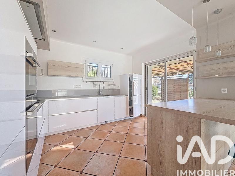 Maison - 177 m² - 6 pièces