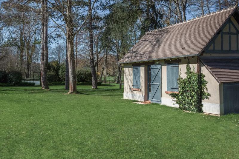 Propriété - 240 m² - 7 pièces