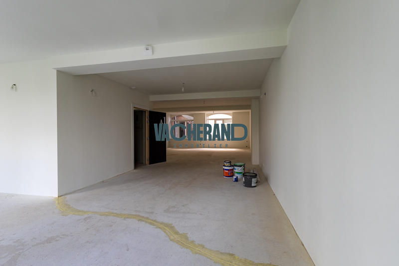 Local commercial - 620 m²