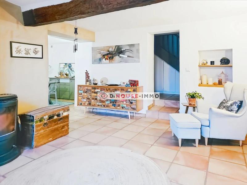 Propriété - 300 m² - 8 pièces