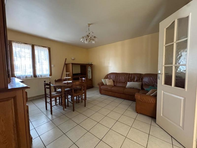 Maison - 95 m² - 5 pièces