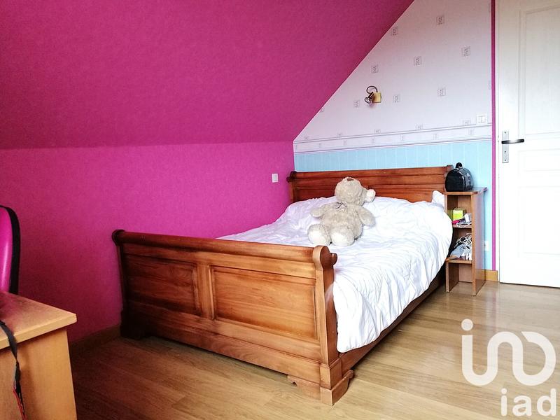 Maison - 143 m² - 9 pièces