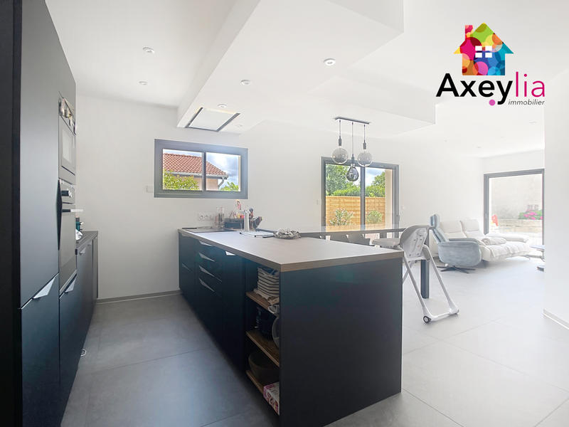 Maison - 120 m² - 6 pièces