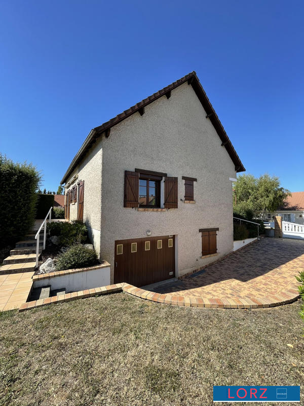 Maison traditionnelle - 127 m² - 5 pièces