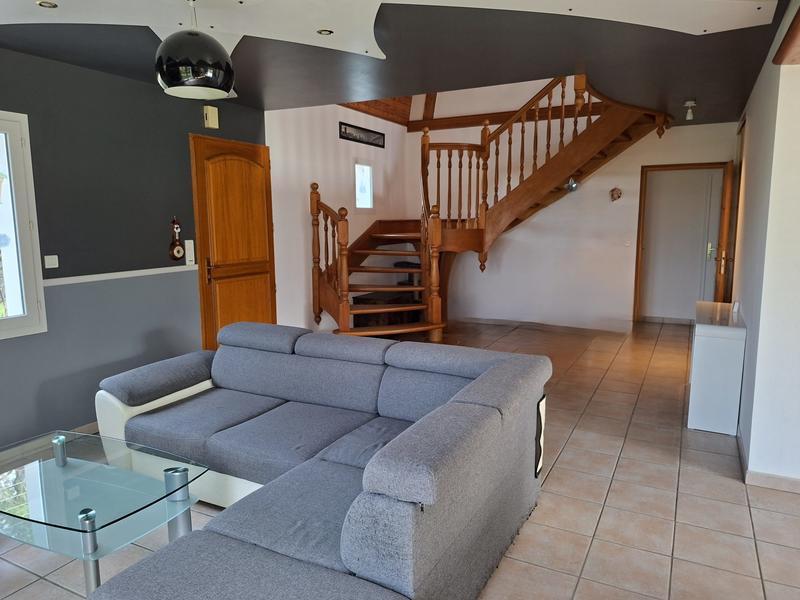 Maison traditionnelle - 144 m² - 6 pièces