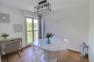 Appartement - 75 m² - 4 pièces