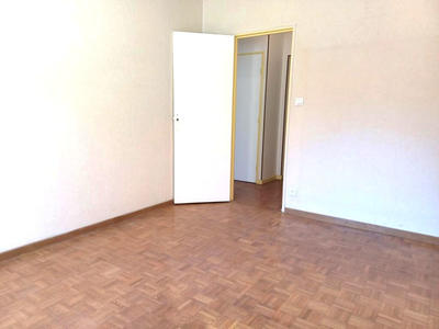 Appartement - 79 m² - 4 pièces