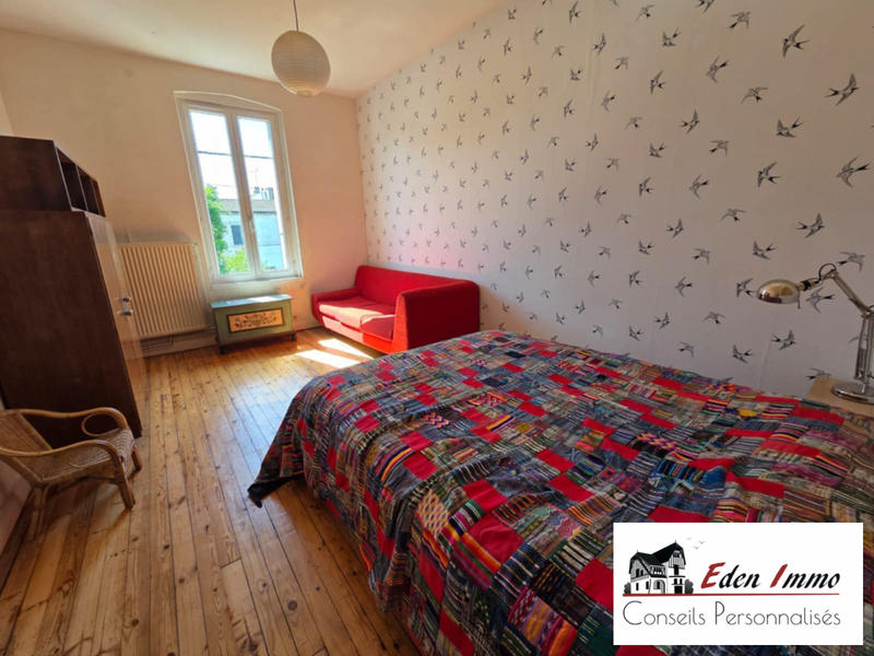 Maison - 256 m² - 10 pièces