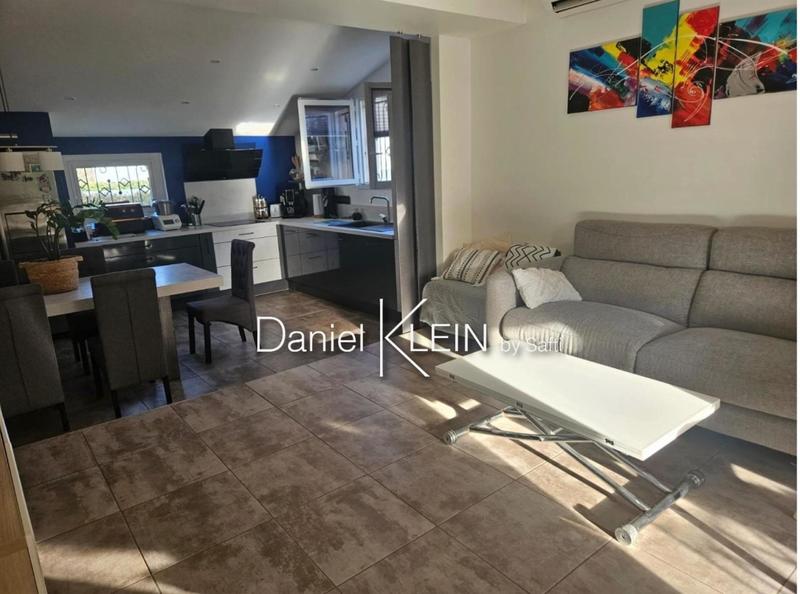 Maison - 83 m² - 4 pièces