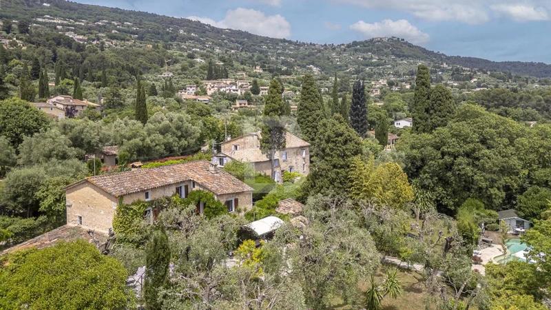 Mas - 160 m² - 6 pièces