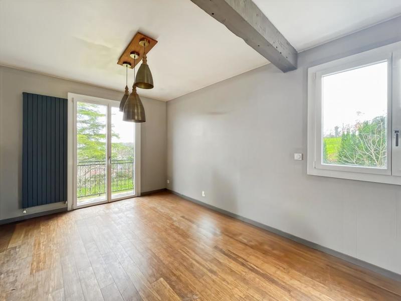 Maison - 175 m² - 6 pièces