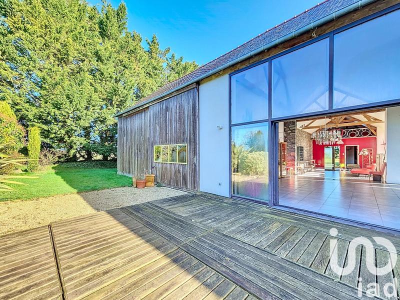 Maison - 277 m² - 8 pièces