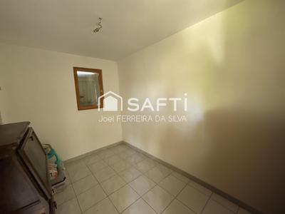 Maison - 97 m² - 5 pièces