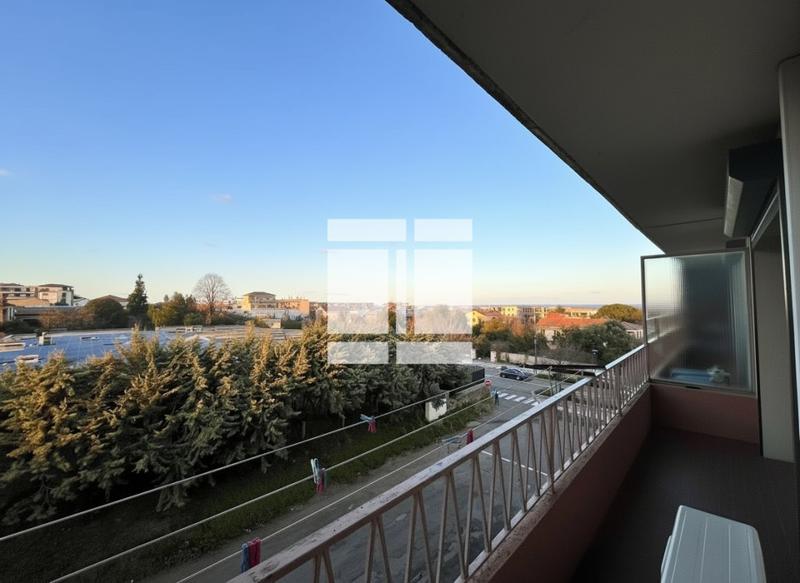 Appartement - 81 m² - 4 pièces