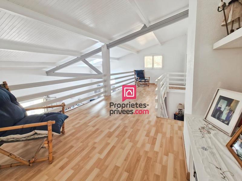 Maison - 225 m² - 8 pièces