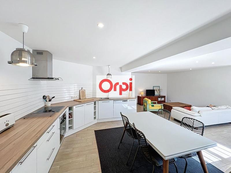 Villa - 168 m² - 6 pièces