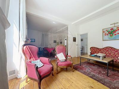 Maison - 160 m² - 7 pièces