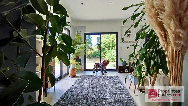 Maison - 210 m² - 6 pièces