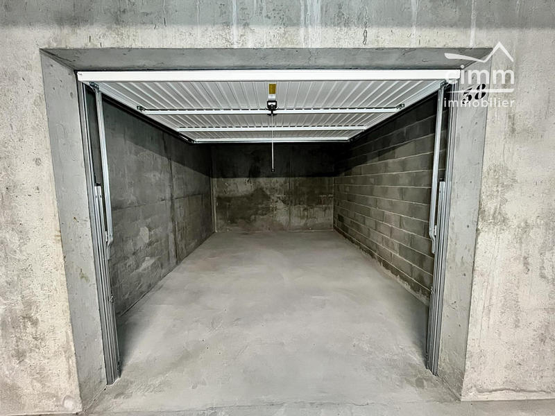 Parking / Garage - 16 m²