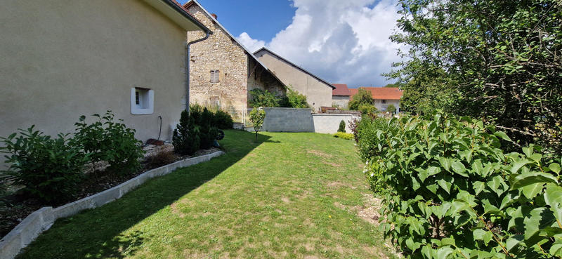 Maison - 240 m² - 7 pièces