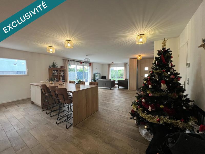 Maison - 121 m² - 5 pièces