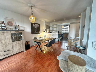 Appartement - 85 m² - 3 pièces