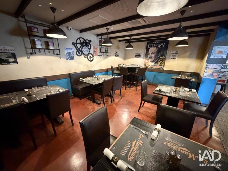 Local commercial - 348 m²