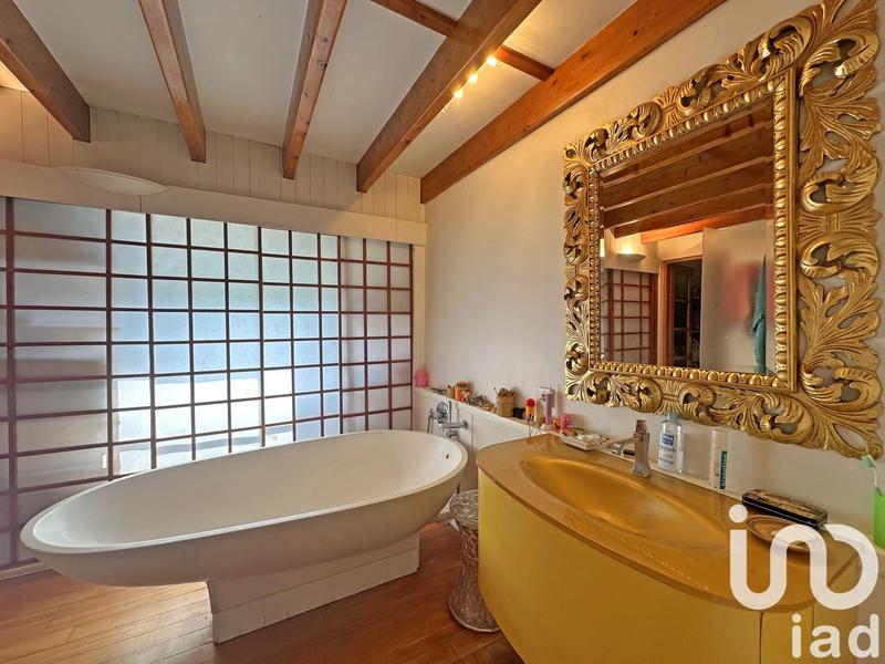 Maison - 183 m² - 6 pièces