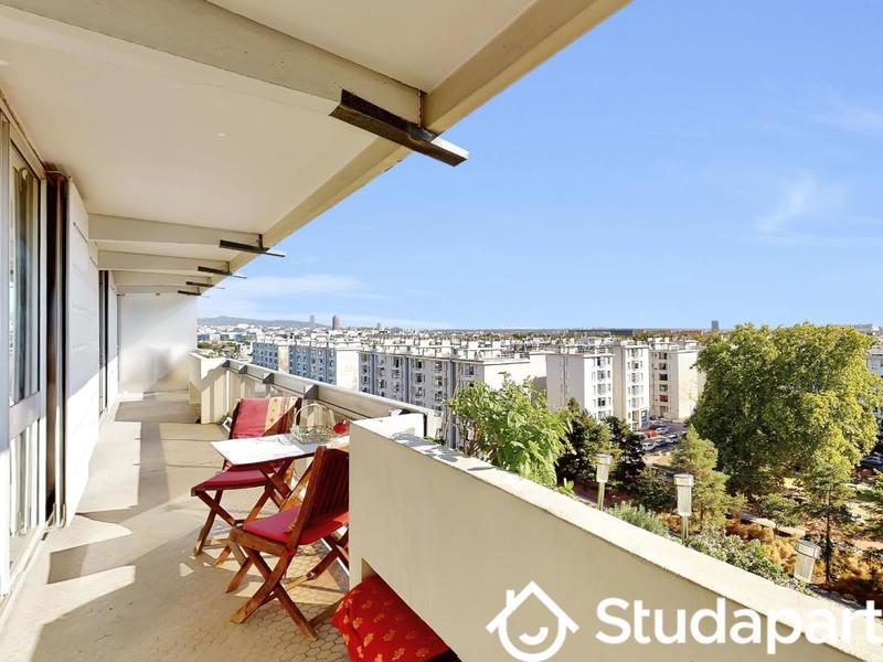 Chambre - 11 m² - 1 pièce