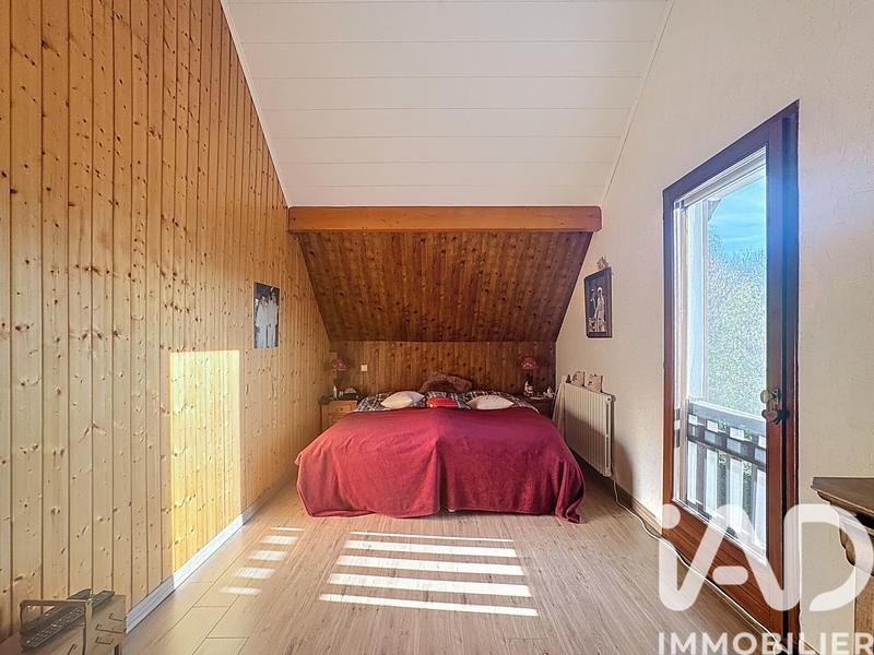 Appartement - 104 m² - 4 pièces