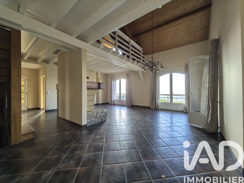 Maison - 332 m² - 11 pièces