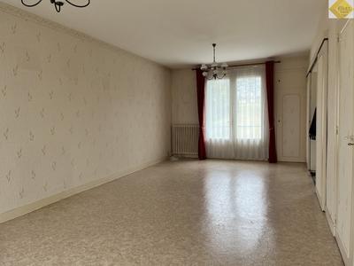 Maison - 204 m² - 10 pièces