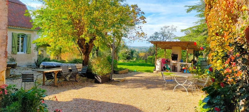 Maison - 207 m² - 7 pièces