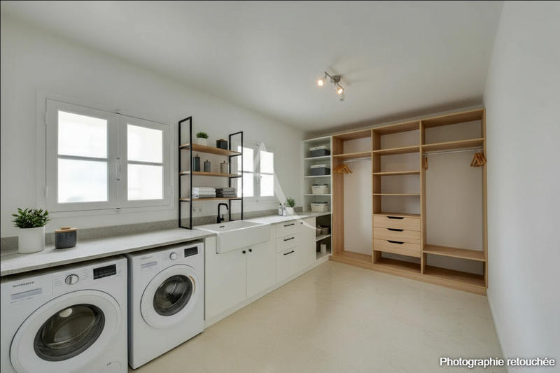 Maison - 218 m² - 6 pièces